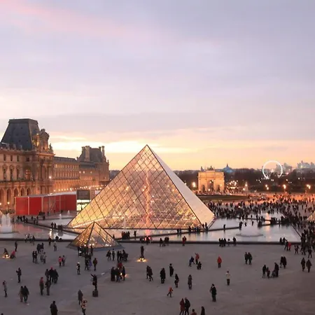 Apartment Budget Apart Near Paris